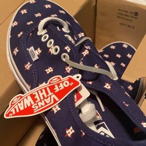 Brand new Men’s Houston Astros Vans.